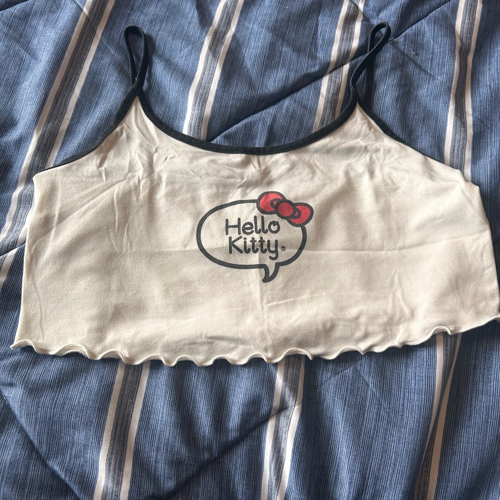 SHEIN Hello Kitty croptop